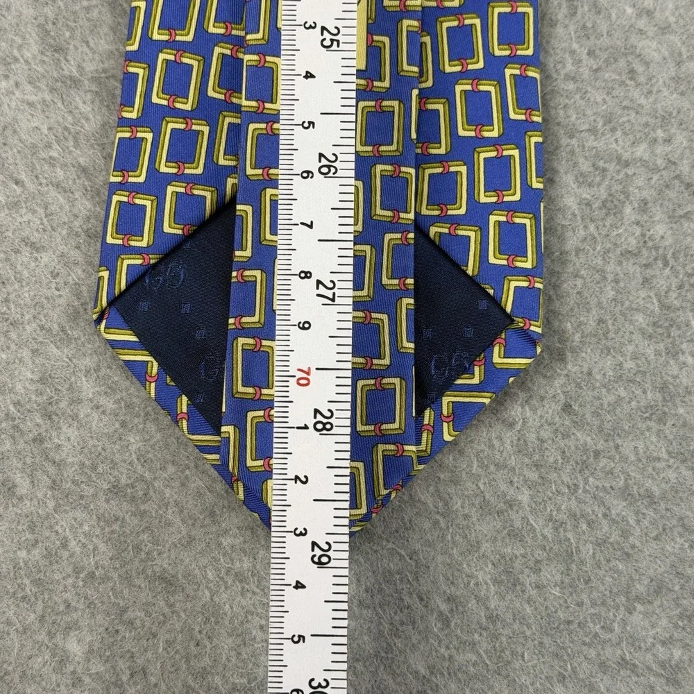 Vintage Gucci Silk Tie Blue Geometric Link Pattern Italy Necktie 58x3.75